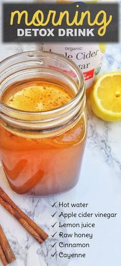 This detox drink recipe with apple cider vinegar helps aid in cleansing, weight loss, and overall health. And, it's actually quite tasty and invigorating! I drink it in the morning, but you can also drink it before bed or any time of the day. Recipe With Apple Cider, Recipe With Apple, Apple Cider Vinegar Lemon, Apple Cider Vinegar Detox Drink, 500 Calorie, Apple Cider Vinegar Detox, Smoothie Detox, Detox Drinks Recipes