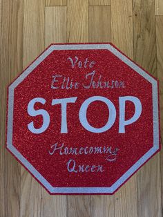 Home Coming Court Posters, Homecoming Campaign Slogans, Home Coming Queen Poster Ideas, Prom Queen Nomination Poster, Hoco Representative Posters, Homecoming Running Ideas, Hoco Princess Posters, Homecoming Poster Ideas Princess, Homecoming Campaign Table Ideas