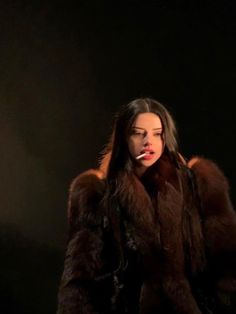 Fur Coat Aesthetic, Mafia Wives, Golden Brunette, Mob Wives, Baby Boomer, Brown Aesthetic, Rich Girl