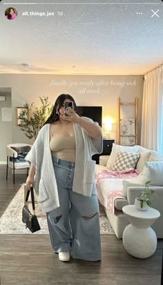 Clean Girl Aesthetic Outfits Plus Size, Fat Summer Outfits, Chubby Girls Outfit, Outfit For Chubby Girls, Fat Outfit Ideas, Fat Woman Aesthetic, Fat Girls Outfit Ideas, Outfits For Chubby Girls