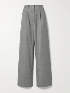 Find MAGDA BUTRYM Pleated Wool-blend Pants on Editorialist. Magda Butrym's pants look gray from afar, but upon closer inspection you'll see they're woven with black and white threads instead. They're made from a lightweight wool-blend and have sharp pleats along the high-rise waist and fluid legs. Denim Flats, Expensive Taste, Floral Dresses Short, Cute Pants, Magda Butrym, Gray Pants, Exclusive Dress, Sports Skirts, Guilty Pleasures