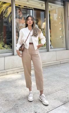 Millenial Fashion 2024, Zara Outfit 2024, 2024 Editing, Jean Beige, Look Office, Summertime Outfits, Casual Outfit Inspiration, Business Casual Outfits For Work, Casual Day Outfits