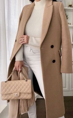 Beige Coat Outfit Classy, Camel Wool Coat Outfit, Beige Coat Outfit, Wool Coat Outfit, Beige Wool Coat, Camel Coat Outfit, Camel Wool Coat, Classy Coat, Tan Coat