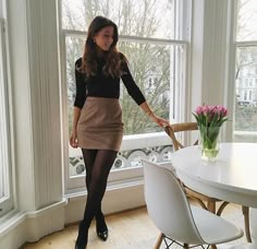 Black Haircut Styles, Classy Business Outfits, Peplum Tops, Winter Skirt, Cute Winter Outfits, Business Outfit, Casual Work Outfits, Heidi Klum, Van Cleef Arpels