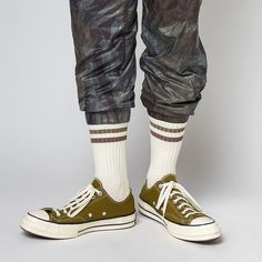 The all-purpose vintage stripe crew sock is the newest addition to Votta's line-up. An homage to the iconic 70's fashion trend, accentuate your active lifestyle with a retro striped design and vintage feels. Our careful blend of lush combed cotton, polyester, elastane, and nylon is designed to keep your feet dry, cool, and comfortable. Available in a multitude of color combinations. Retro White Socks For Winter, Retro Cotton Socks For Winter, White Cotton Retro Socks, Retro White Cotton Socks, Retro Winter Cotton Socks, Casual Socks With Ribbed Cuffs For Fall, Casual Fall Socks With Ribbed Cuffs, Casual Striped Cotton Socks, Retro Striped Cotton Socks