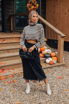 Fall Mood, Wardrobe Needs, Ski Lodge, Classy Chic, Women Clothing Boutique, Wide Sleeves, Fall Wardrobe, Stripe Sweater, Online Womens Clothing