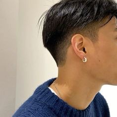 Undercut Hairstyles For Thick Hair, Haircuts For Men Round Face Shape, Captain Levi Haircut, Men’s Short Middle Part, Greek Masculinity, Hairstyles For Men Middle Part, Middle Part Men Short, Mid Fade Long On Top, Taper Short Hair Men