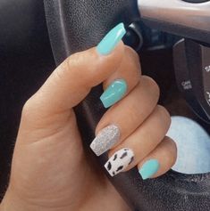 Horse Nails, Rounded Acrylic Nails, Concert Nails, Sns Nails Colors, Teal Nails