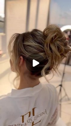 How To Messy Updo Long Hair, Formal Buns For Long Hair, Loose Hair Up, Messy Bun For Wedding Guest, Effortless Updo Wedding, High Messy Bun Updo Wedding, High Hair Updos Wedding, High Loose Updo