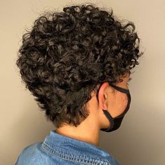 Short Perms, Pixie Cut Curly Hair, Haircut Ideas Trendy, Haircuts Curly, Short Permed Hair, Short Sassy Haircuts, Sassy Haircuts