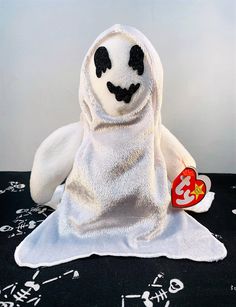 Halloween Beanie, Ghost Plush, Classic Halloween Costumes, Classic Halloween, Date Of Birth, October 31, Beanie Baby, Ty Beanie, Baby Beanie