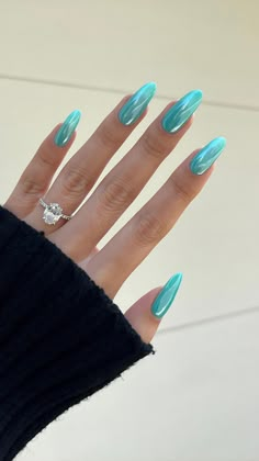 🦋 -  Check more at https://ifoundaideas.com/summer/%f0%9f%a6%8b/ Mint Nails, Vibrant Nails, Blue Nail, Funky Nails, Chic Nails, Fancy Nails, Short Acrylic Nails, Chrome Nails, Cute Acrylic Nails