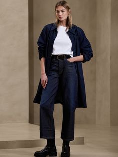 Ultra High-Rise Wide-Leg Crop Jean | Banana Republic Dark Denim Outfit, Chelsea Boot Outfits Women, Chelsea Boots Outfit, High Arches, Winter Boots Outfits, Style Moodboard, Blue Jean Outfits, Shirt Outfits, Fantasy Wardrobe