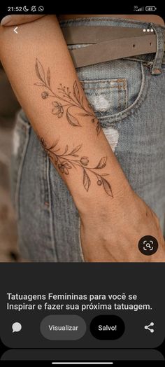 a woman's arm with flowers on it and the words pin on taugens femininas