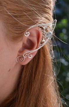 Elfen Ohren Ohr Manschetten von BeautyCreek auf Etsy Elf Ear, Elf Ear Cuff, Ear Piece, Korat, Elf Ears, Boho Flowers, Bohemian Floral, Ear Cuffs, Fantasy Jewelry