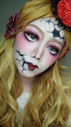 Creepy Doll Makeup, Maleficent Halloween Costume, Girl Halloween Makeup, Maleficent Halloween, Mack Up, Amazing Halloween Costumes, Doll Halloween Costume