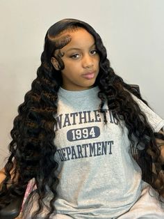 Side Part Frontal Wig With Crimps, Crimps Side Part Wig, Frontal Wig Styles Ideas, Deep Side Part Deep Wave Wig, Deep Wave With Crimps, Wavy Side Part Sew In, Deep Wave Wig Styles Side Part, Side Part Crimps Frontal Wig, Crimps On Deep Wave Hair