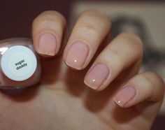 Essie nude polish Sheer Nail Polish, Essie Nail Polish Colors, Short Nail Manicure, Sheer Nails, Pretty Nail Polish, Classic Nails, Soft Nails, Clear Nails