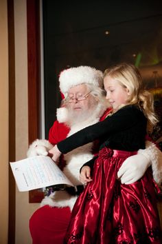 This picture of Santa and a child in holiday dress can help spur conversations about the Holidays. Atlanta Brunch, Lewis Ginter Botanical Garden, Saturday Brunch, Holiday Brunch, Event Activities, Event Details, Oct 1, Kids Events, Botanical Garden