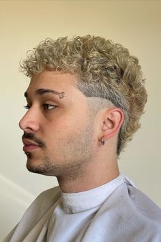 22 Trendy Curly Mullet Hairstyles For Men in 2023 Curly Hair Men Undercut, Curly Blonde Mullet, Short Curly Hair Men Black, 4c Mullet, Short Mullet Curly Hair, Short Curly Hair Mullet, Curly Mullet Men, Afro Mullet, Short Curly Mullet