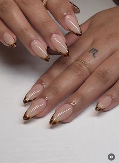 Almond Gel Nails Ideas Classy, Luxury Almond Nails, Autumn 2024 Nails, Thanksgiving Almond Nails, Nails Fall Almond, Fall Nude Nails, Kutek Disney, Cheetah Nails, Hello Nails