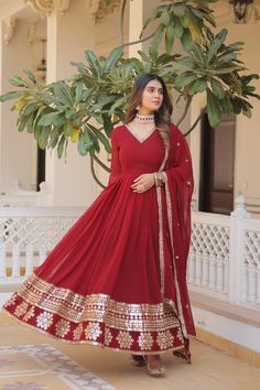 Red V-neck Salwar Kameez Sets Long Sleeved and Ankle Length Ethnic Clothing Dress Patola Lehenga Choli, Dress From Old Saree, Aesthetics Dress, Indian Long Dress, Patola Lehenga, Kurti Dress Designs, Christian Bridal Saree, Raja Rani, डिजाइनर कपड़े