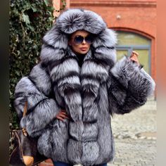 Luxury Hooded Fur Coat For Winter, Luxury Hooded Winter Fur Coat, Luxury Hooded Fur Coat For Cold Weather, Fur Coat Outfit Casual, Silver Fox Fur Coat, Fur Coat Outfit, Long Fur Coat, Fox Coat, Fur Hats