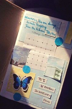 calendar scrapbooking ideas Scrapbook Journal Ideas, Butterfly Scrapbook, Blue Stickers, Mini Art Journal, Scrapbook Vintage, Bullet Journal Ideas Templates, Bullet Journal Quotes, Bullet Journal Cover Ideas