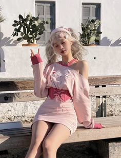 Pastel Pink Fashion, Pink Outfits Kpop, Pastel Pink Outfits Aesthetic, Bimbocore Outfits, Unique Rave Outfits, Cute Outfits Pink, Cute Pastel Outfits, Pastel Outfits, Outfits Pastel