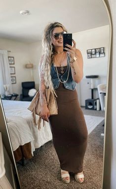 #ribbeddress #maxidress #summerstyle #vest #bohochicstyle Dress And Vest Outfit, Dress Vest Outfit, Western Vest Outfit, Western Spring Outfits, Western Casual Outfits, Hairstylist Outfits, Western Summer Outfits, Nfr Outfits, Rodeo Style