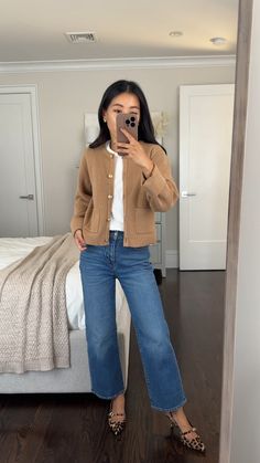 Simple Fall Outfits For Work, Feminine Jean Outfits, Sweater Outfits Petite, White Cardigan And Jeans Outfit, Fall Millenial Outfits, Layering Basics Outfit, Florida Fall Outfits 2024, Fall Work Outfits For Women Casual Jeans, Fall Outfit Ideas For Petite Women