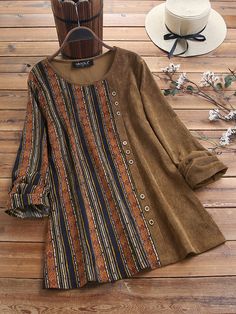 fashion-outfit SOLO PER TE 328767 - NEWCHIC Mobile Corduroy Blouse, Patchwork Shirt, Button Blouse, Leaves Print, Vintage Blouse, Designs For Dresses, Kurta Designs, Patchwork Designs, Mode Vintage