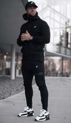 Athleisure Outfits Men, Jogger Outfits, Workout Outfits Winter, Sporty Outfits Men, Athleisure Men, Streetwear Chic, Gym Outfit Men, Outfits For Men, Dope Outfits For Guys