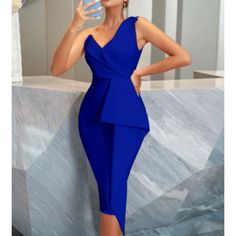 Wedding Guest Attire Guide, Cocktail Clothes, Bodycon Party Dress, Preppy Prom, Business Formal Dress, Coachella Dress, Blue Party Dress, Party Dresses Online, Formal Dresses Gowns