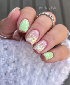 Opal Glitter Nails, Ritzy Dips, Reflective Nails, Acrylic Nails At Home, Manicure Inspiration, Dip Nails, Nice Nails, Short Nail