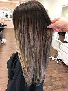 Medium Ombre Hair, Ombre Colour, Ombre Blond, Strawberry Blonde Hair Color, Colored Hair Tips, Ombre Hair Blonde, Long Face Hairstyles, Straight Blonde Hair, Hair Ombre