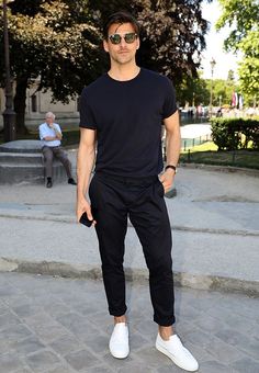 Indie Outfits Men, Man In Black, Black Chinos