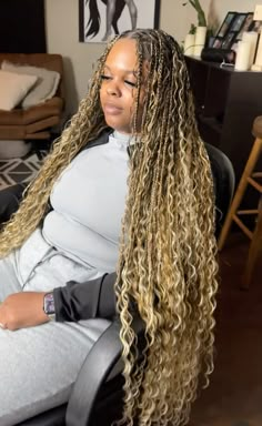 Color 30 And 613 Knotless Braids, 27 Braids Black Women, Color 27 And 613 Knotless Braids, 4/27/613 Braids, 613/27 Braids, Blonde Boho Braids Black Women, December Braids, Blonde Boho Braids, Blk Hairstyles