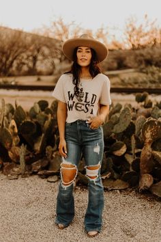 Casey Jean, Simple Western Outfits, Western Girl Outfits, Western Fits, Southern Outfits, Country Style Outfits, Cute Country Outfits, Looks Country, Western Wear Outfits