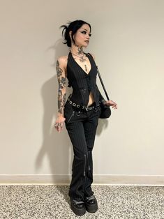 Jeans And Corset Outfits, Alt Fits, Outfits Y2k, Basic Fits, Gothic Beauty, Fashion Design Drawings