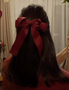 Red Girl Aesthetics, Dark Red Girl Aesthetic, Cookies Aesthetics, Dark Red Christmas Aesthetic, Red Bow Hairstyle, Red Girly Aesthetic, Christmas Red Aesthetic, Red Bow Aesthetic