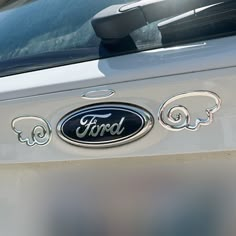 ford emblem on the side of a car