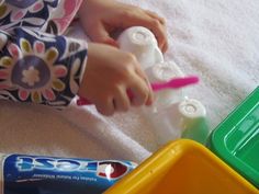 A clever toothbrush water play activity for Dental Health Month (February) Dental Activities, Dental Health Unit, Dental Health Week, Dental Health Preschool, Water Play Activities, Childrens Dental Health, Teaching Preschoolers, Dental Health Activities, Teeth Brushing