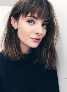 Bangs Style, Bobbed Hairstyles With Fringe, Shoulder Hair, Christmas Hairstyles, Fringe Hairstyles, Wispy Bangs, Penteado Cabelo Curto, Hairstyles Over 50, Hair St