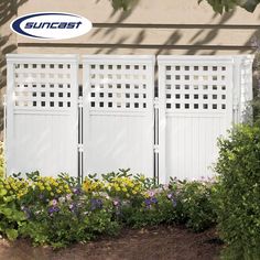 This package of Suncast outdoor trash and 4 panel screen has a stylish design that looks great on most patios or decks. The wicker design compliments most any patio furniture or home decor. This Suncast outdoor trash hideaway unit includes a latching lid and has a solid bottom panel, which keeps garbage from spilling out all over the patio or deck. Standard 30-33 gallon garbage bags fit perfectly inside this Suncast trash hideaway, so it's perfect for poolside areas, patios, and decks that get l Diy Outdoor Privacy Screen, Trellis Ideas Garden, Diy Outdoor Privacy, Landscaping Garden Ideas, Vinyl Pergola, Privacy Fencing, Fencing And Gates, Outdoor Privacy Screen, Privacy Fence Ideas