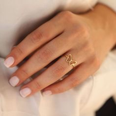 Butterfly Gold Ring Designs, Simplistic Jewelry, Butterfly Rings, Gold Butterfly Ring, Ring Butterfly, Gold Items