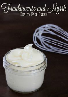 Frankincense And Myrrh, Oil Cleansing, Skin Care Routine For 20s, Anti Aging Face Cream, Beauty Recipe, Diy Skin Care, Diy Skin, Essential Oil Recipes