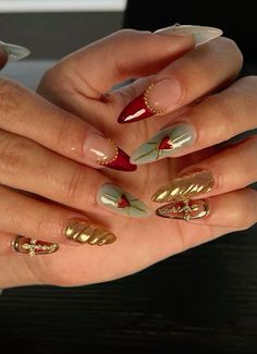 #nails #nailart #nailsofinstagram #naildesign #naildesign #nailstagram #nailsoftheday Heart And Cross Nails, Sacred Heart Nail Design, Sagrado Corazon Nails, Nails With Virgin Mary, Gothic Heart Nails, Red Catholic Nails, Mother Mary Nails, Gothic Cross Nails, Mexican Heart Nails