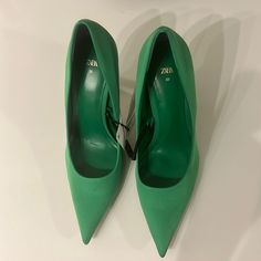 Beautiful Zara Green Heels Green Round Toe Heels For Office, Chic Green Heels With Sculpted Heel, Green Heels With Branded Heel Counter For Office, Green Office Heels With Branded Heel Counter, Green Almond Toe Heels For Office, Chic Green Almond Toe Heels, Green Heels With Branded Heel Counter, Green Pointed Toe Heels For Office, Green Round Toe Heels With Branded Heel Counter