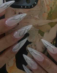 Pearl Nail Inspo Acrylic, Black And White Nail Aesthetic, Most Wanted Tour Nails, Nail Ideas Stilletos, Short Stilleto Nails Acrylics, Short Stilleto Nails 2024, Silver Abstract Nails, Stilleto Nails 2024, Almond Nails Designs Simple